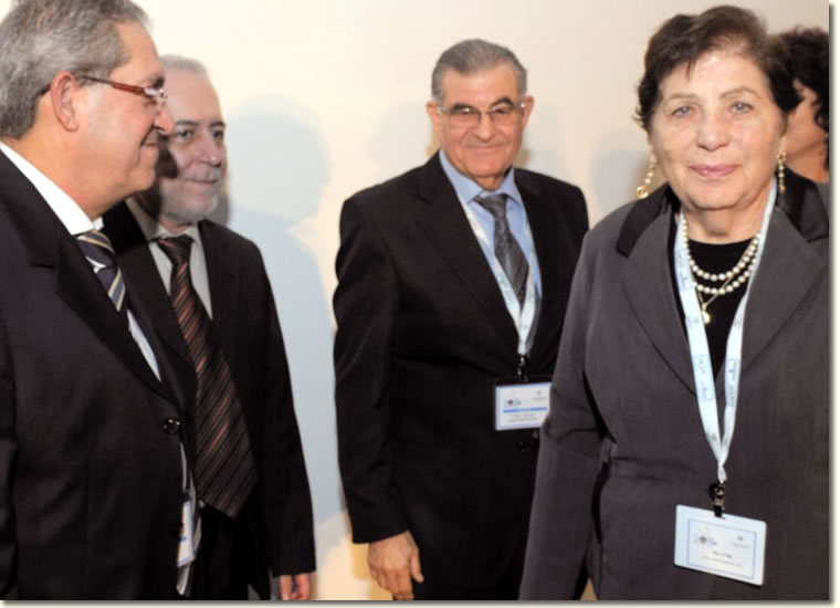 תעודת הערכה מיוחדת לוותיקת הרוקחות הקהילתית הפועלות בישראל - מגר’ שרה מל תעודת הערכה מיוחדת לוותיקת הרוקחות הקהילתית הפועלות בישראל - מגר’ שרה מל